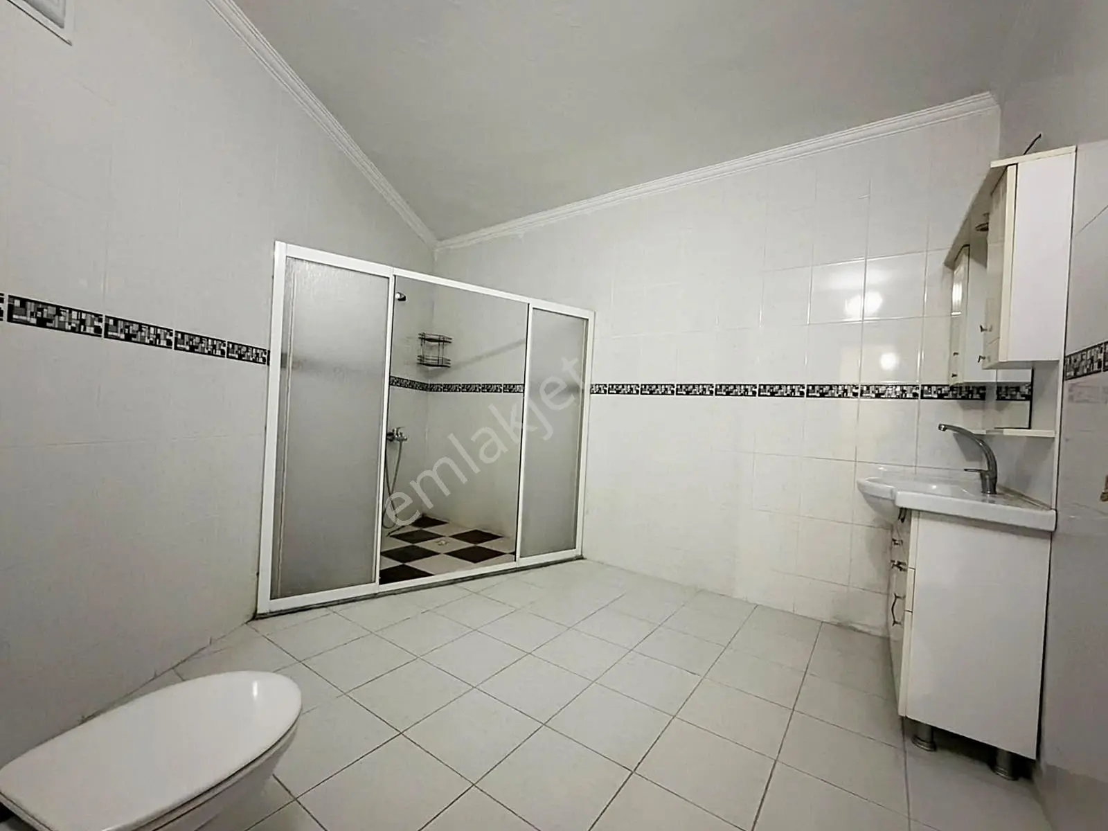 Bağlarçeşme Mh'de Cadde Üzerinde Kat Mülkiyetli 2+1 Daire — fotoğraf 50