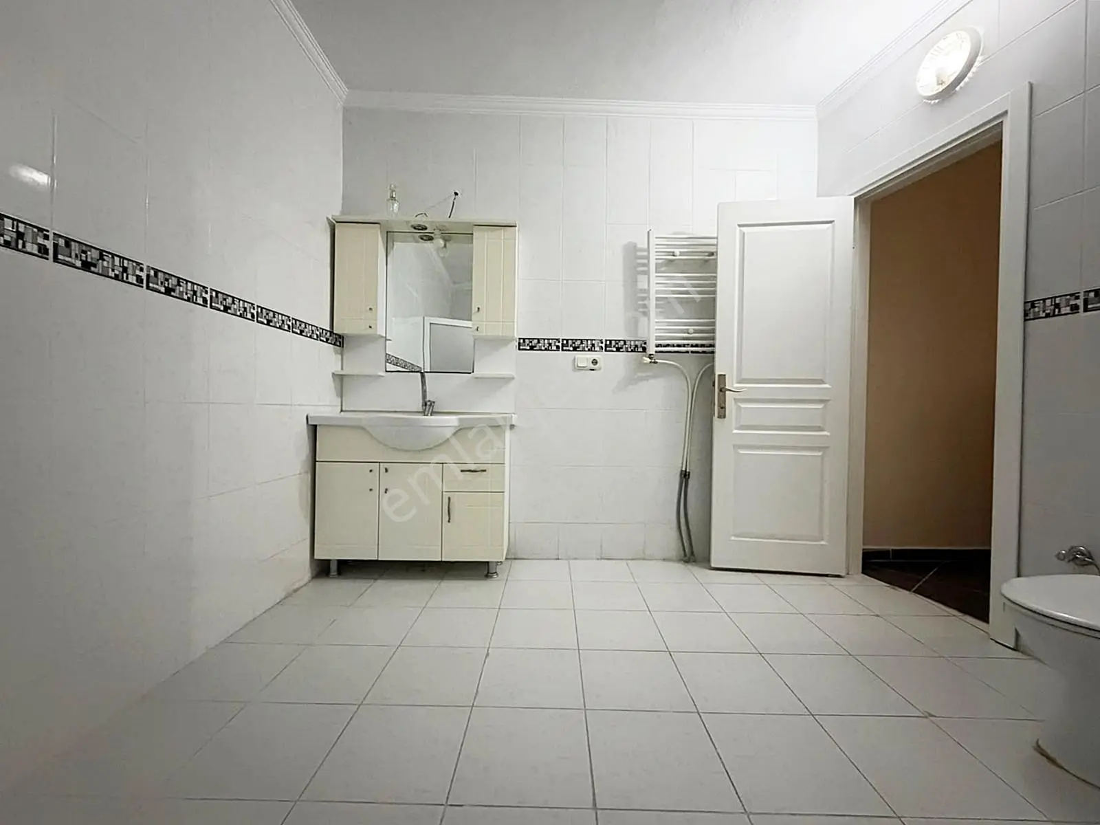 Bağlarçeşme Mh'de Cadde Üzerinde Kat Mülkiyetli 2+1 Daire — fotoğraf 52