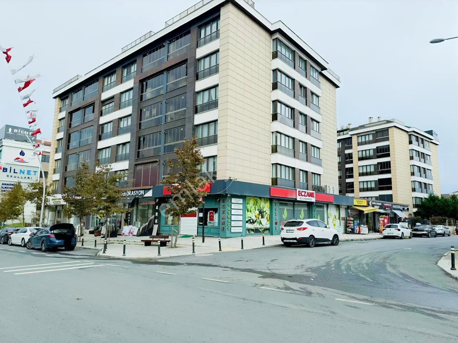 Mımaroba Merkezde Satılık 4+1 Daire Deniz Manzaralı Otoparklı
