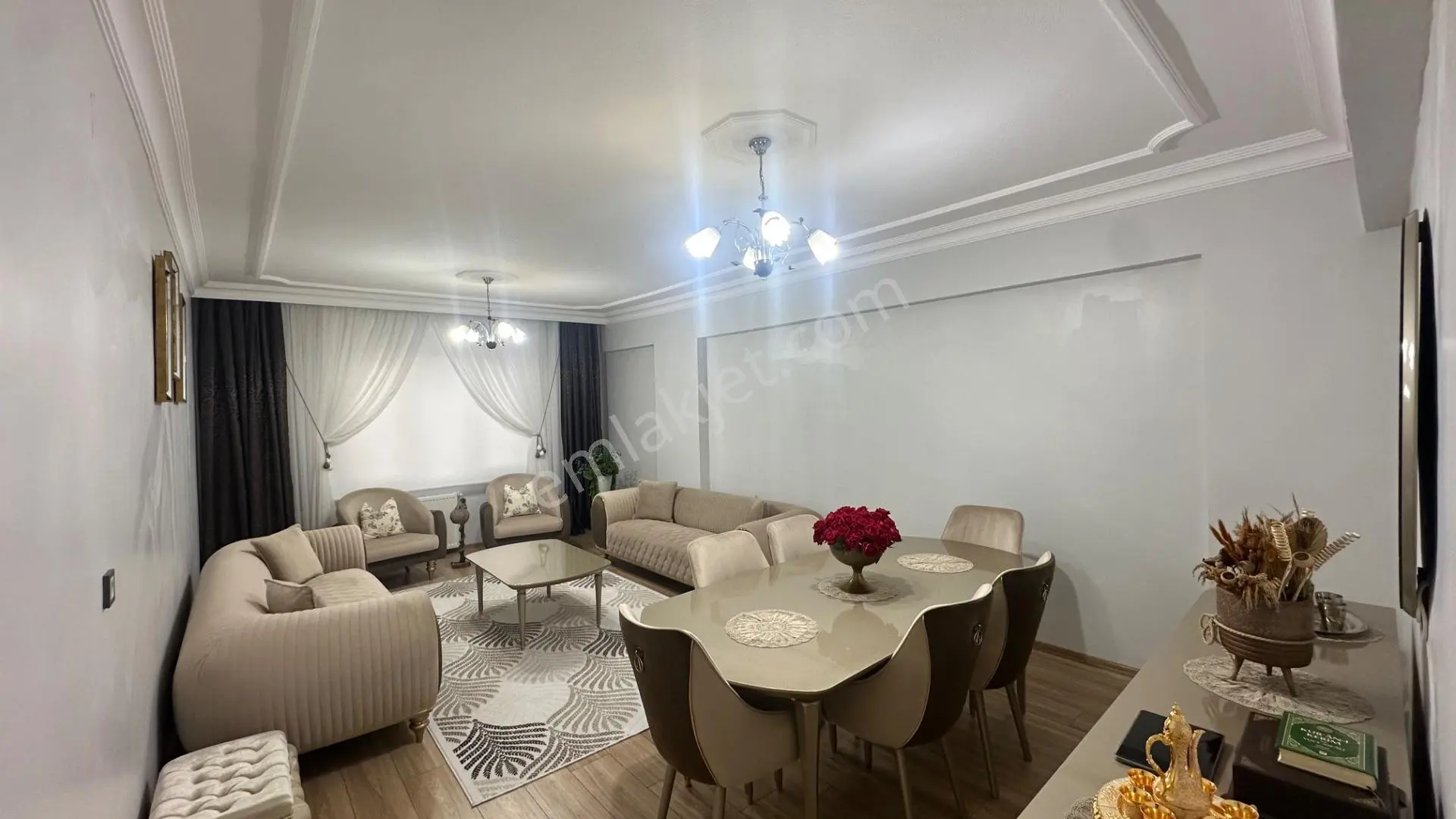 Deniz’Den Karaköprü Ali Baba Mah Satılık 3+1 Evebeyn+Çift Balkon+Açık Otoparklı...