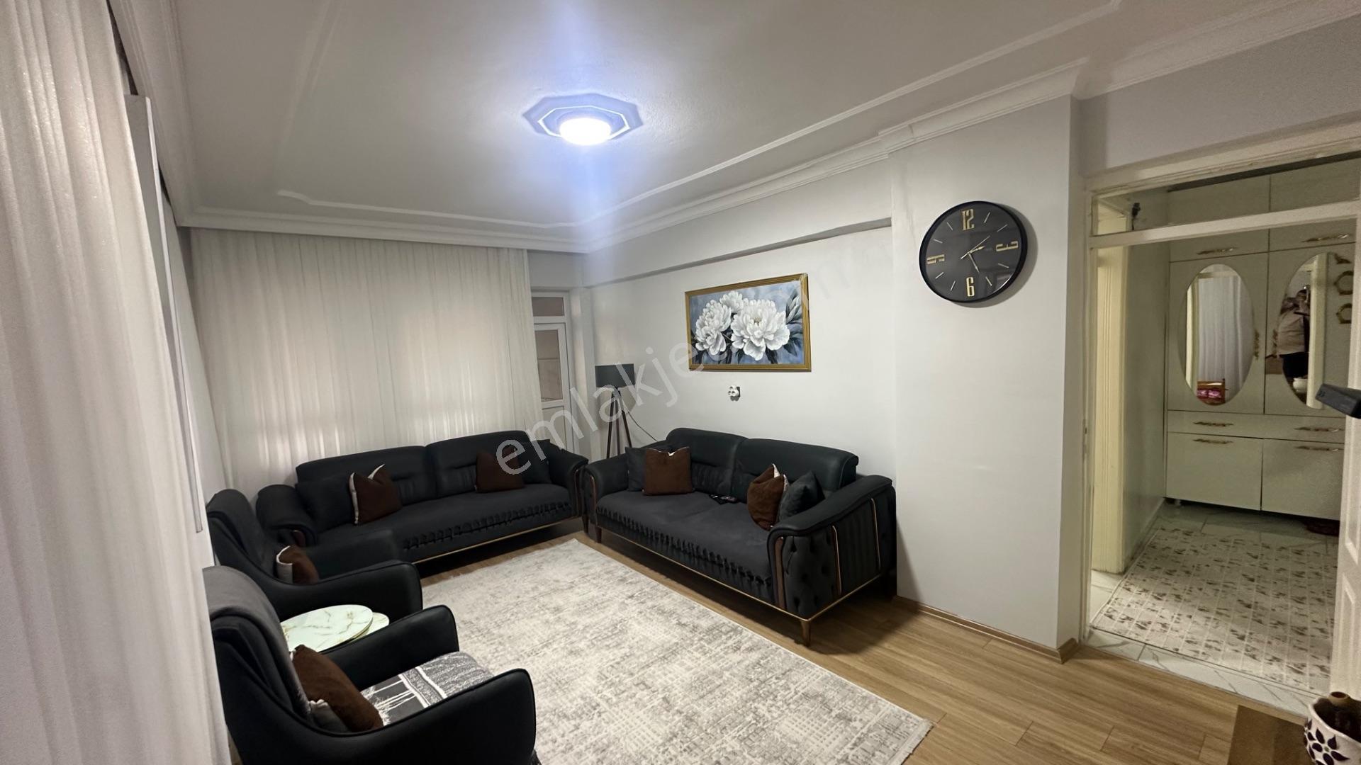 Deniz’den Karaköprü Ali Baba Mah Satılık 3+1 Evebeyn+çift Balkon+açık Otoparklı 1.kat Bakımlı Daire — fotoğraf 7