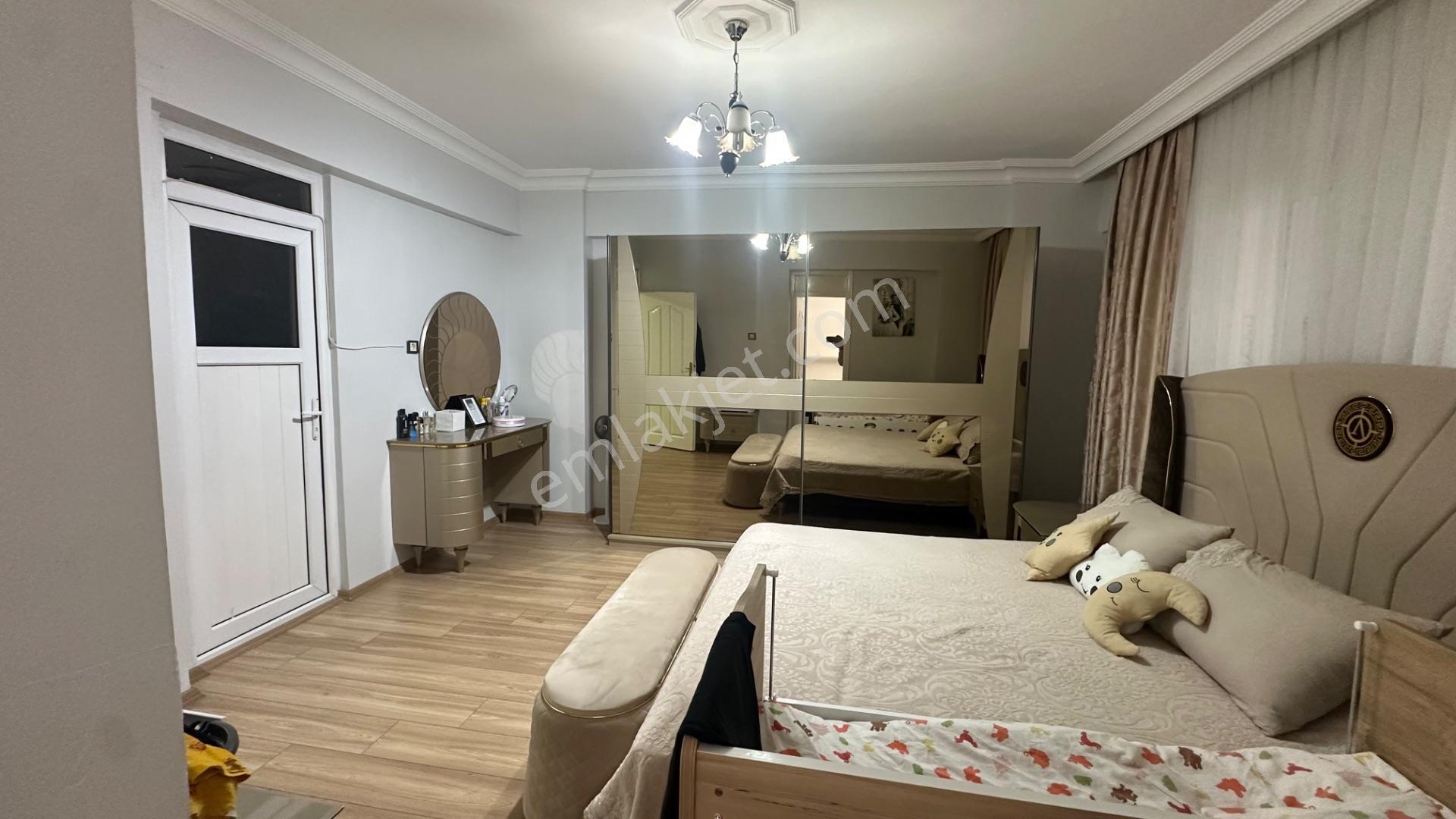 Deniz’den Karaköprü Ali Baba Mah Satılık 3+1 Evebeyn+çift Balkon+açık Otoparklı 1.kat Bakımlı Daire — fotoğraf 11