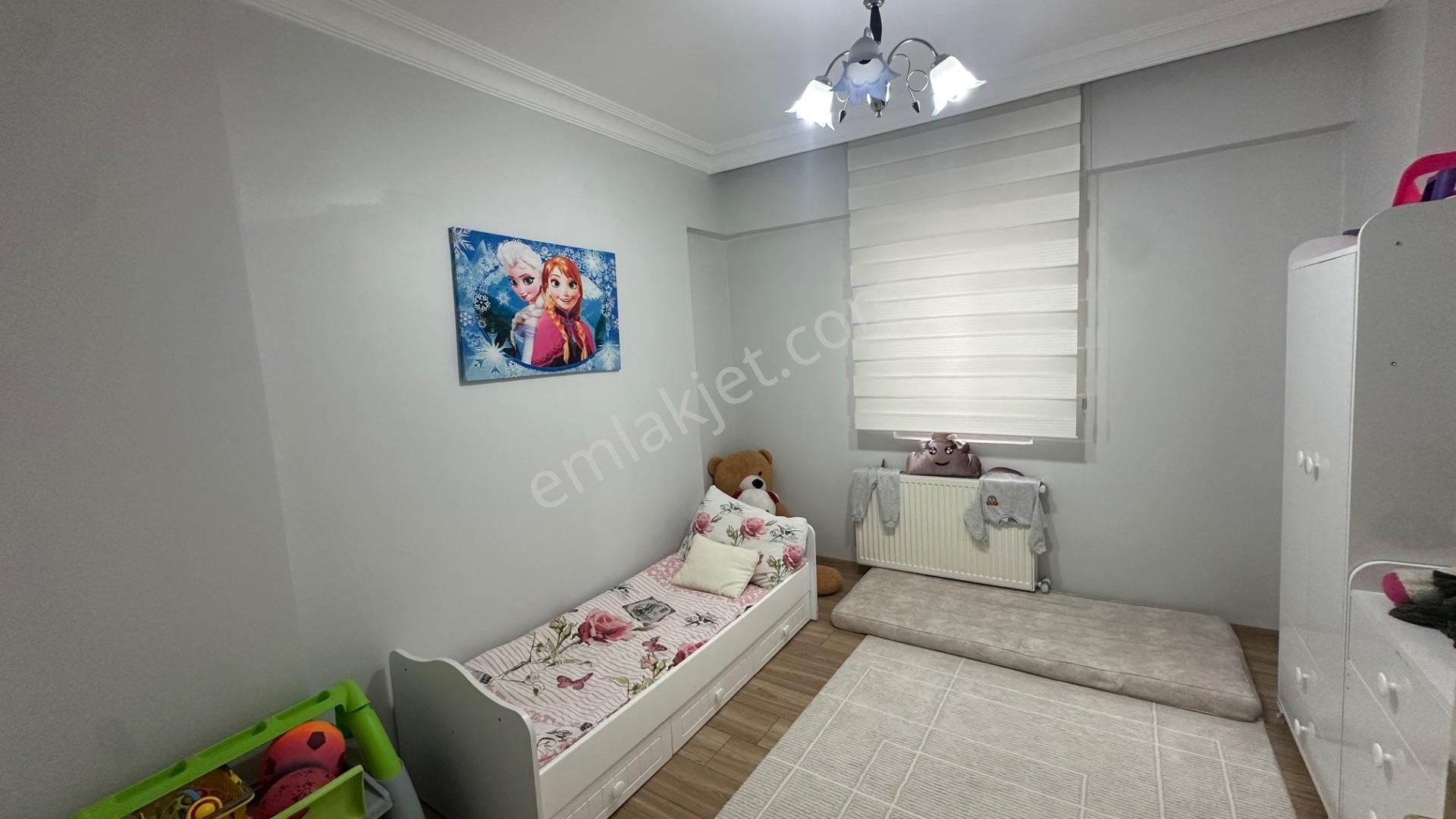 Deniz’den Karaköprü Ali Baba Mah Satılık 3+1 Evebeyn+çift Balkon+açık Otoparklı 1.kat Bakımlı Daire — fotoğraf 13