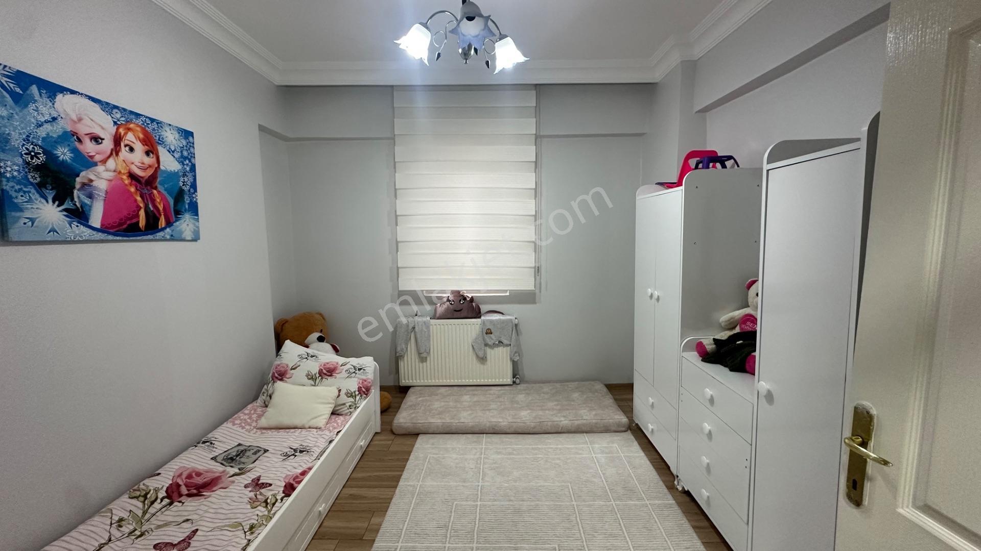 Deniz’den Karaköprü Ali Baba Mah Satılık 3+1 Evebeyn+çift Balkon+açık Otoparklı 1.kat Bakımlı Daire — fotoğraf 16