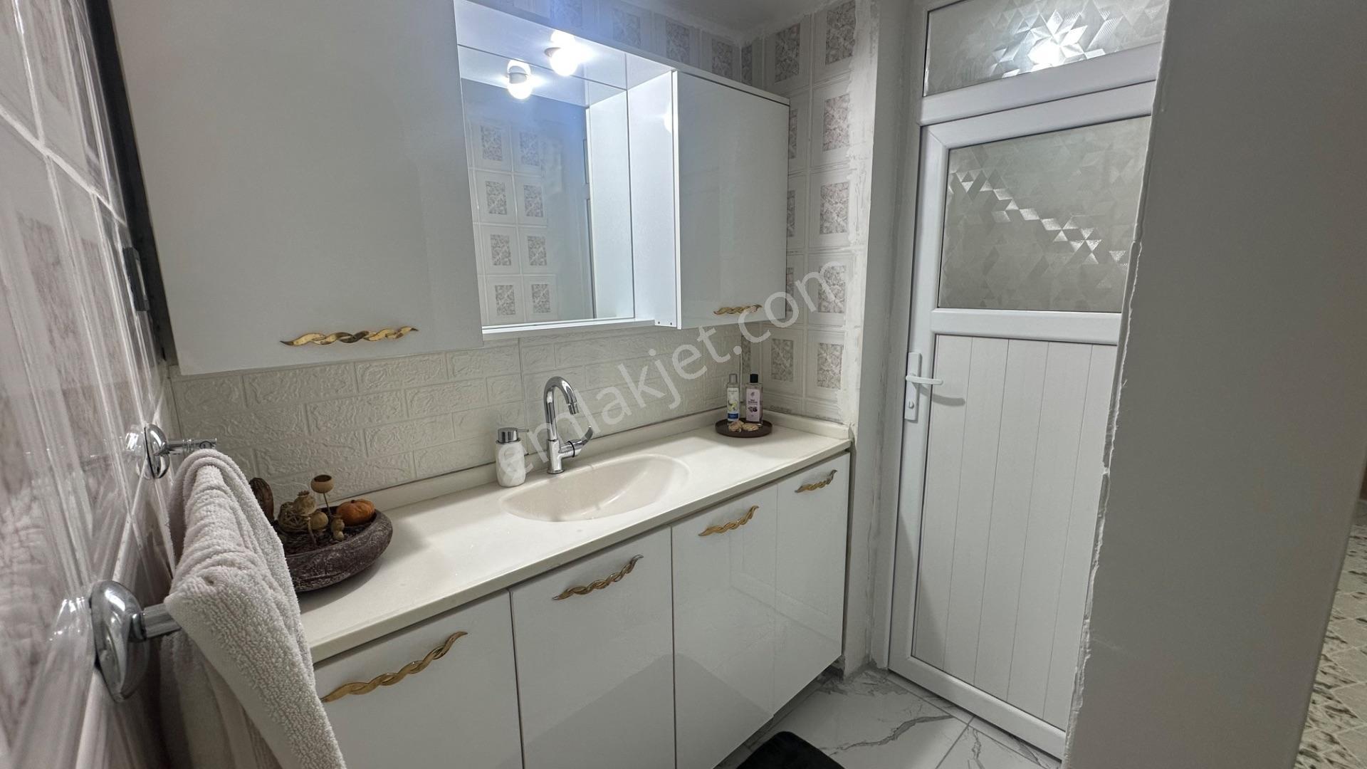 Deniz’den Karaköprü Ali Baba Mah Satılık 3+1 Evebeyn+çift Balkon+açık Otoparklı 1.kat Bakımlı Daire — fotoğraf 20
