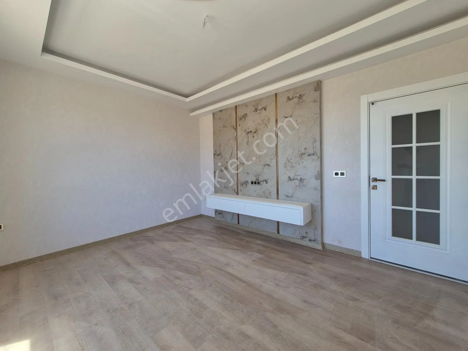 Esenlerde 3+1 Cadde Üzerinde, Sıfır Ve Yerden Isıtmalı Daireler — fotoğraf 4