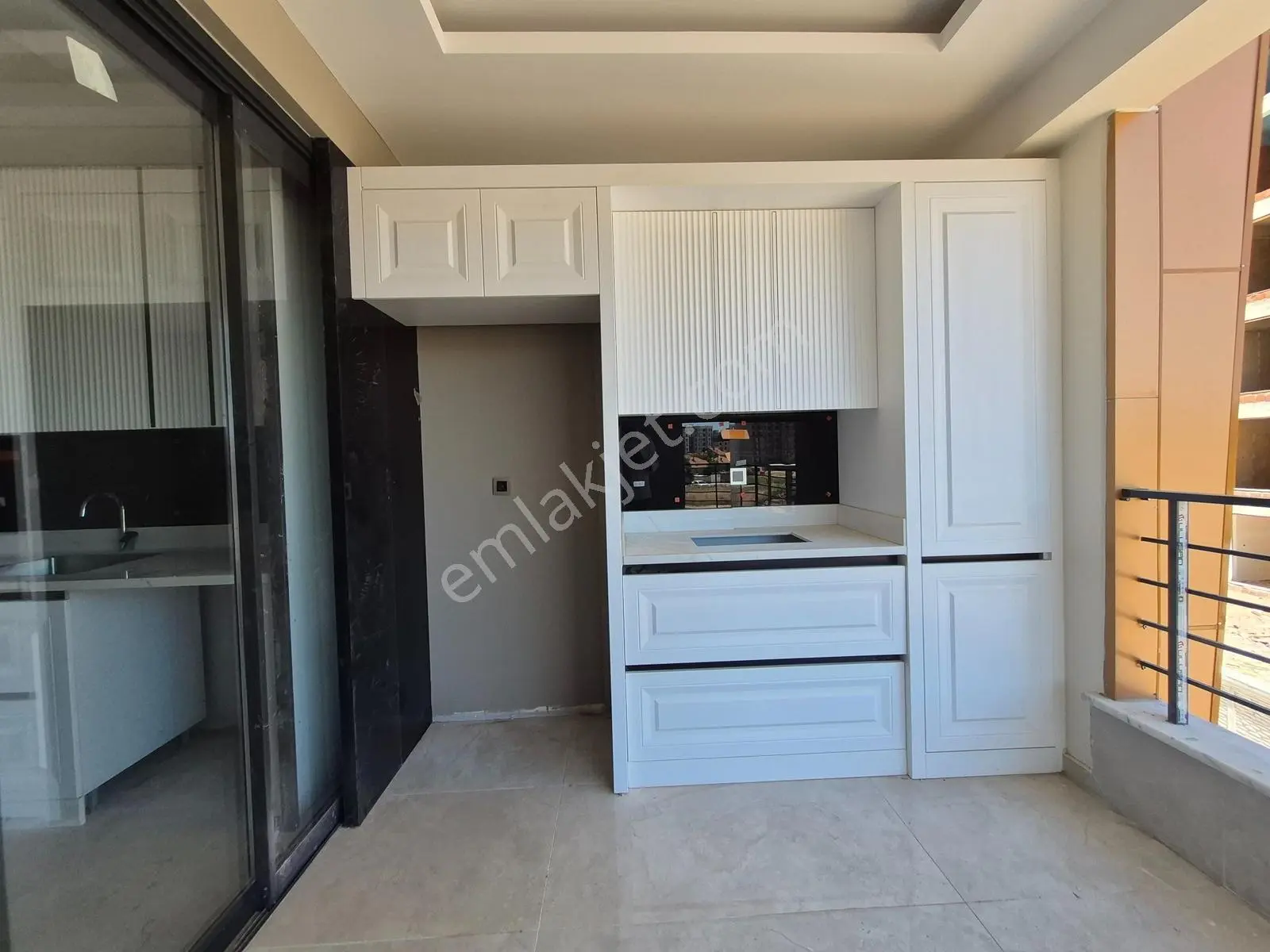 Esenlerde 3+1 Cadde Üzerinde, Sıfır Ve Yerden Isıtmalı Daireler — fotoğraf 19