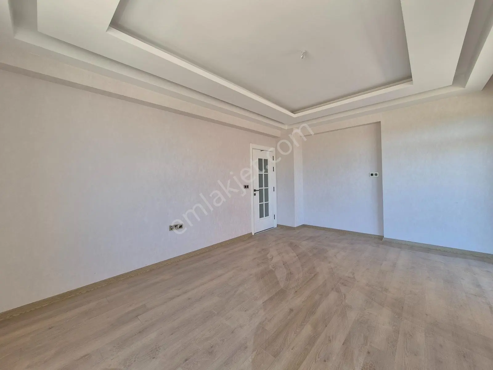 Esenlerde 3+1 Cadde Üzerinde, Sıfır Ve Yerden Isıtmalı Daireler — fotoğraf 23