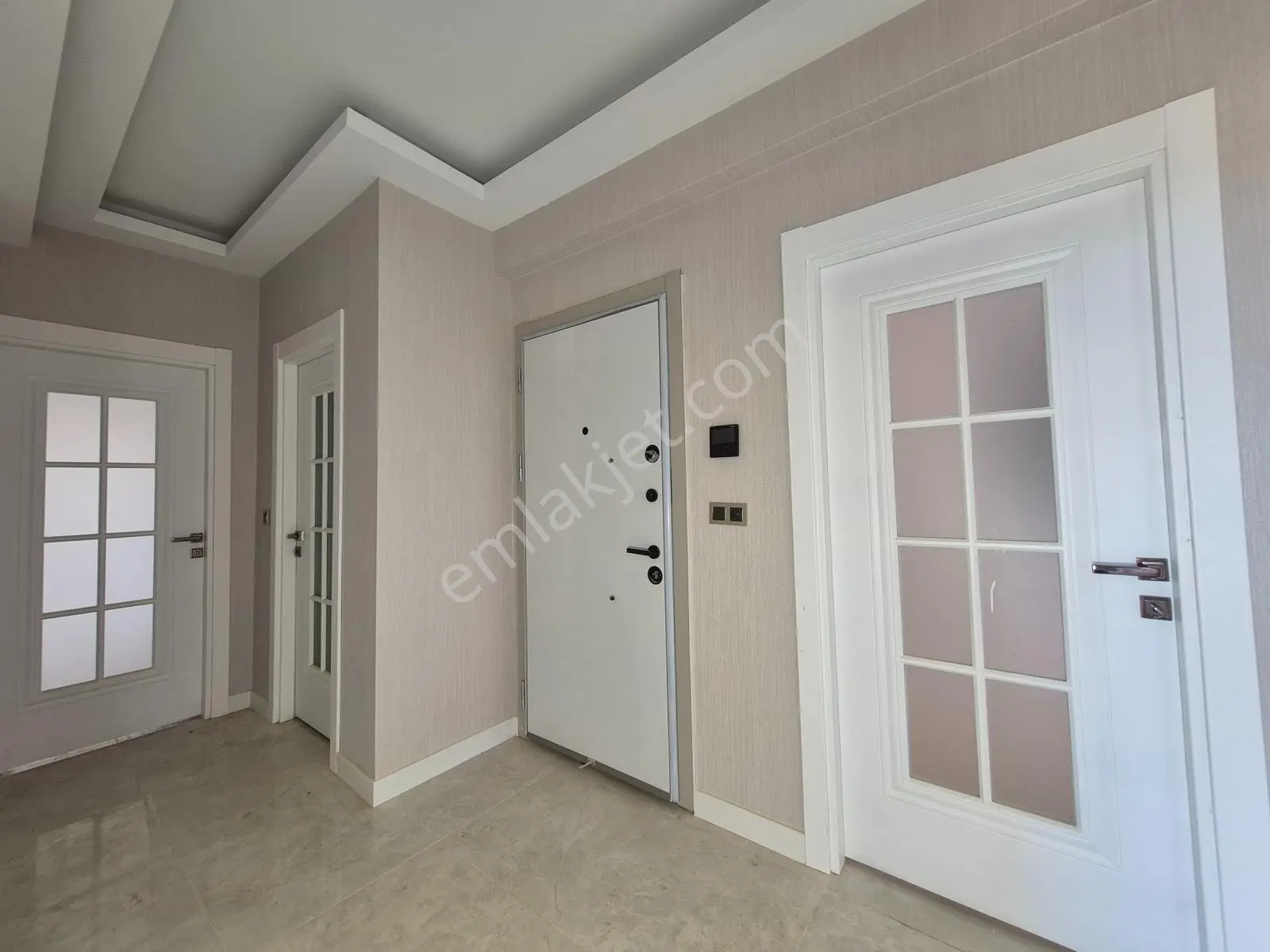 Esenlerde 3+1 Cadde Üzerinde, Sıfır Ve Yerden Isıtmalı Daireler — fotoğraf 34