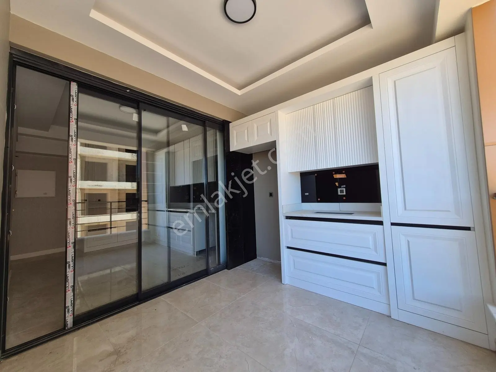 Esenlerde 3+1 Cadde Üzerinde, Sıfır Ve Yerden Isıtmalı Daireler — fotoğraf 53
