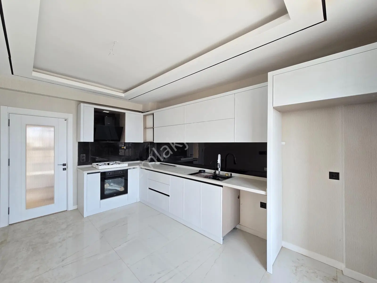 Modern Mimarı Kızaratma Ocaklı Hobi Bahçeli 3+1 Ultra Lüks Daire — fotoğraf 17