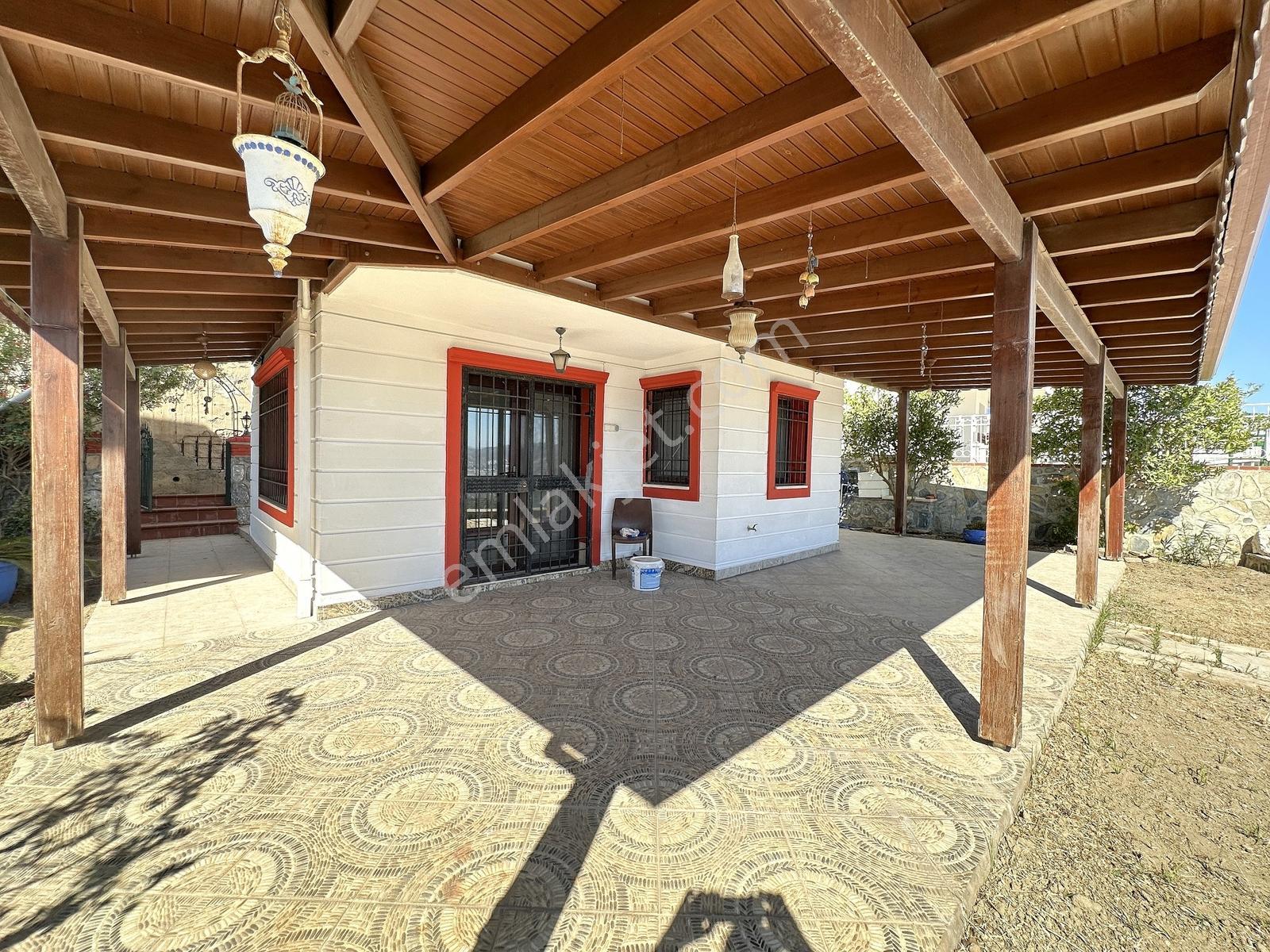 Bodrum'a Yakın Adabükü Plajlı Sitede Manzaralı Tripleks Villa — fotoğraf 12