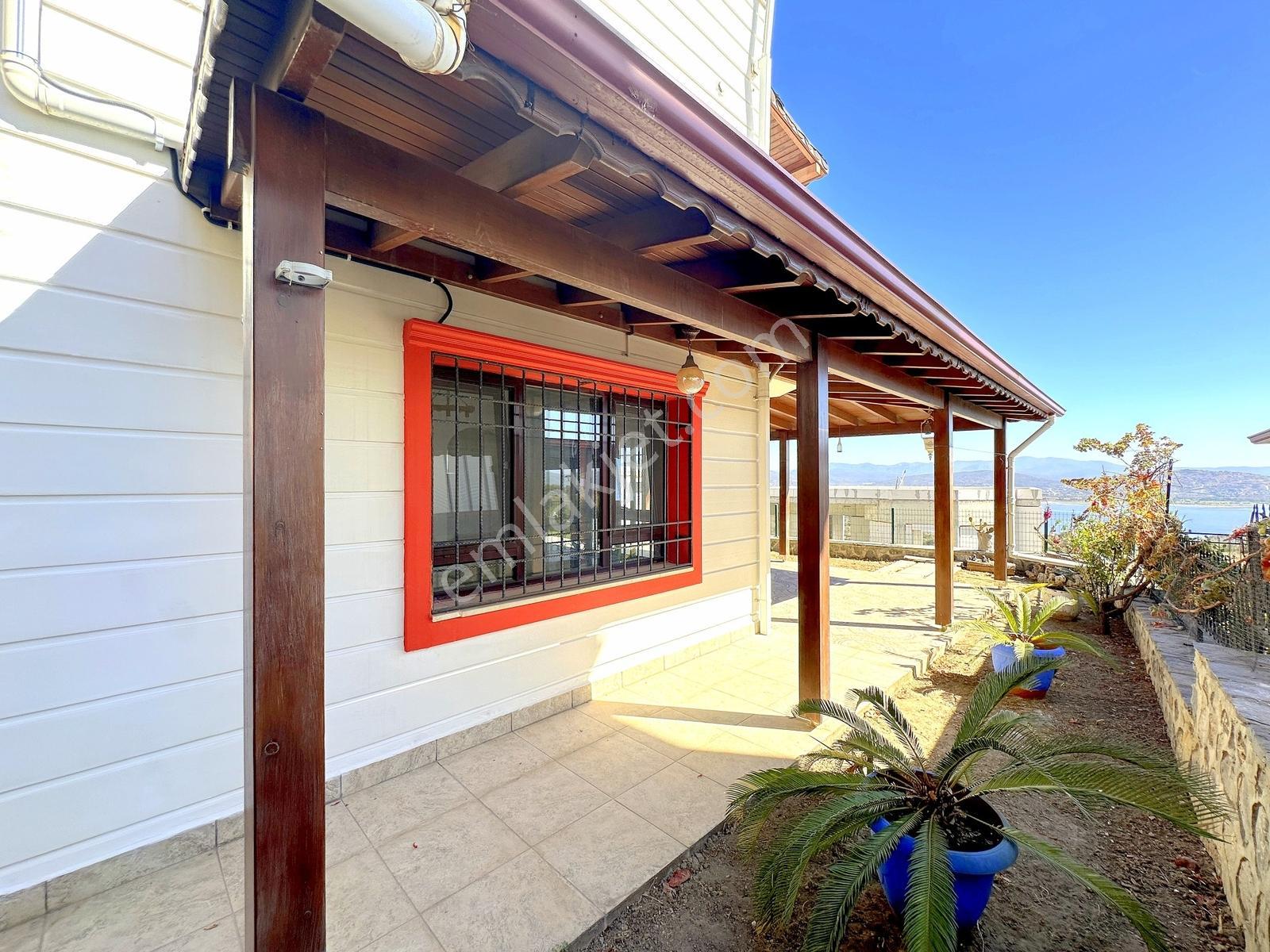 Bodrum'a Yakın Adabükü Plajlı Sitede Manzaralı Tripleks Villa — fotoğraf 13