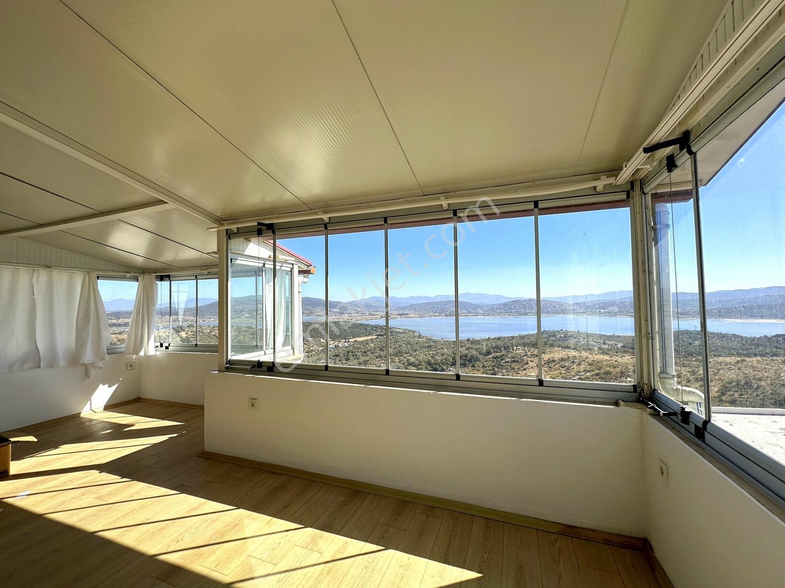 Bodrum'a Yakın Adabükü Plajlı Sitede Manzaralı Tripleks Villa — fotoğraf 32