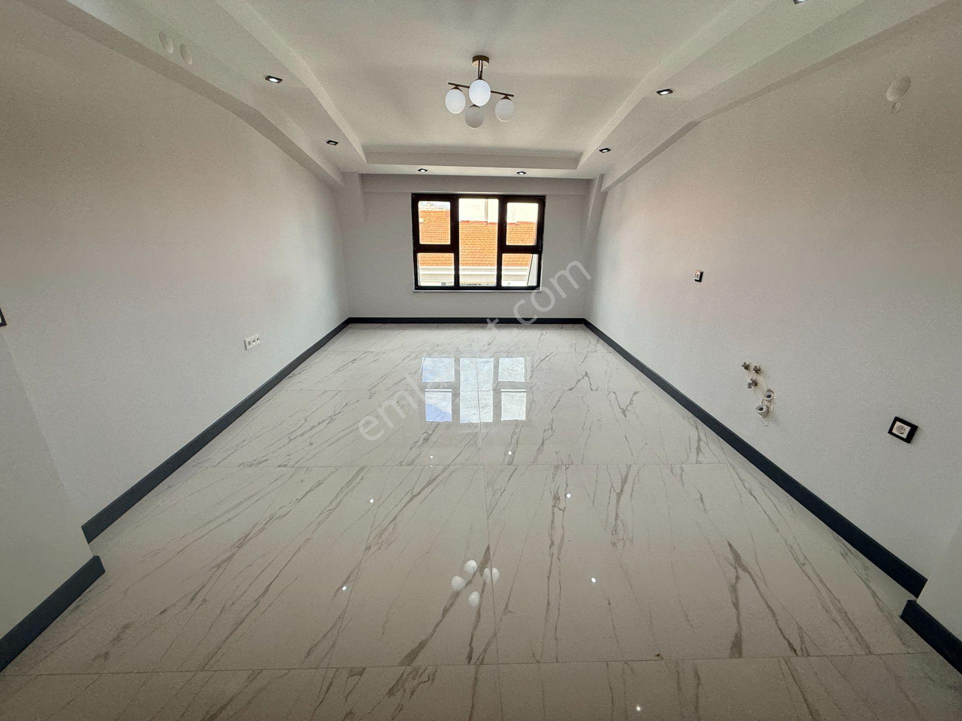 Estorıa'dan Çamlıca'da Ptt Yakını Dubleks 3+1 Özel Garajlı Daire — fotoğraf 6