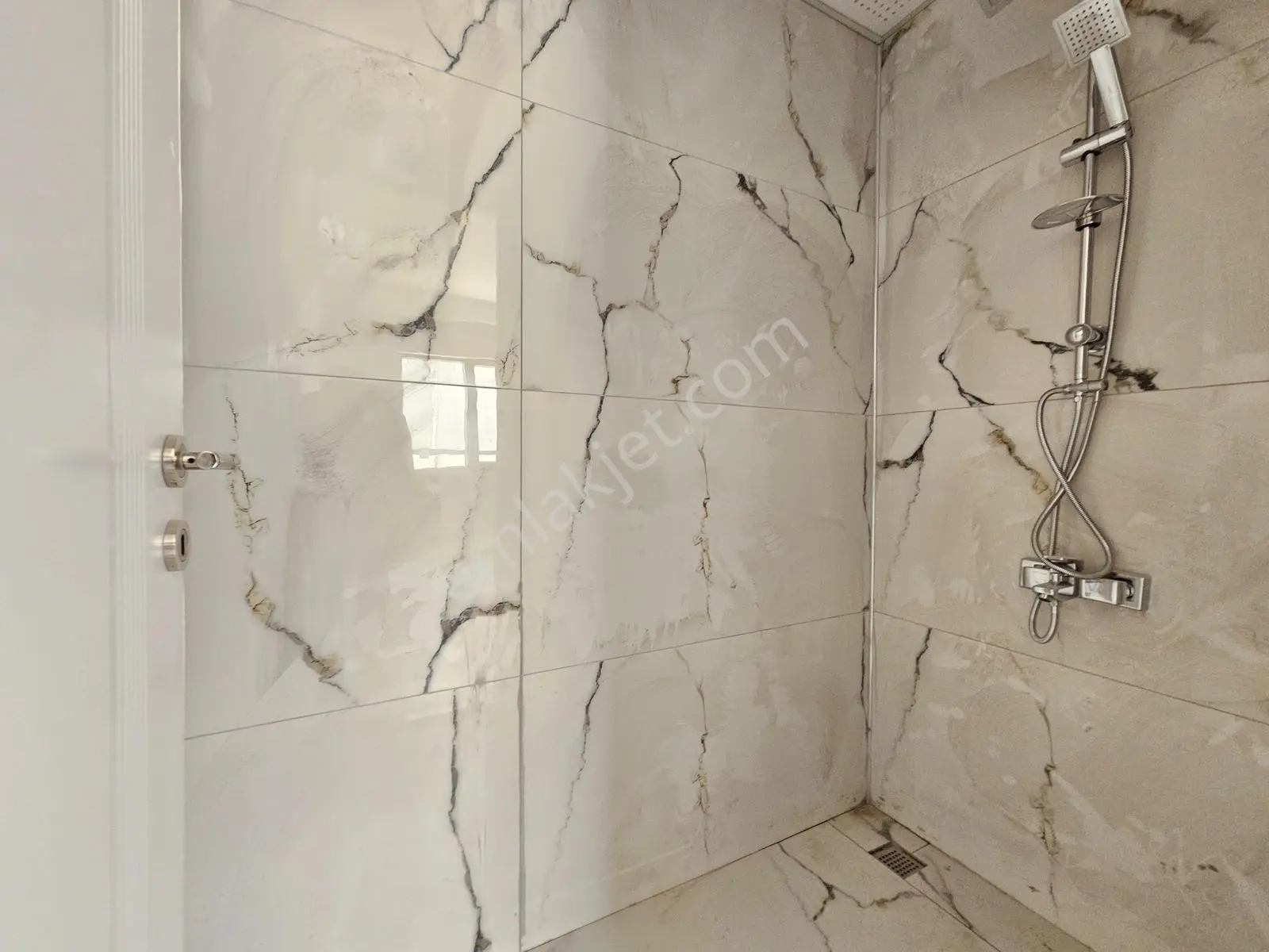 Geniş Ferah Yemek Odalı Cephesi Açık 3+1 Satılık Sıfır Daireler — fotoğraf 35