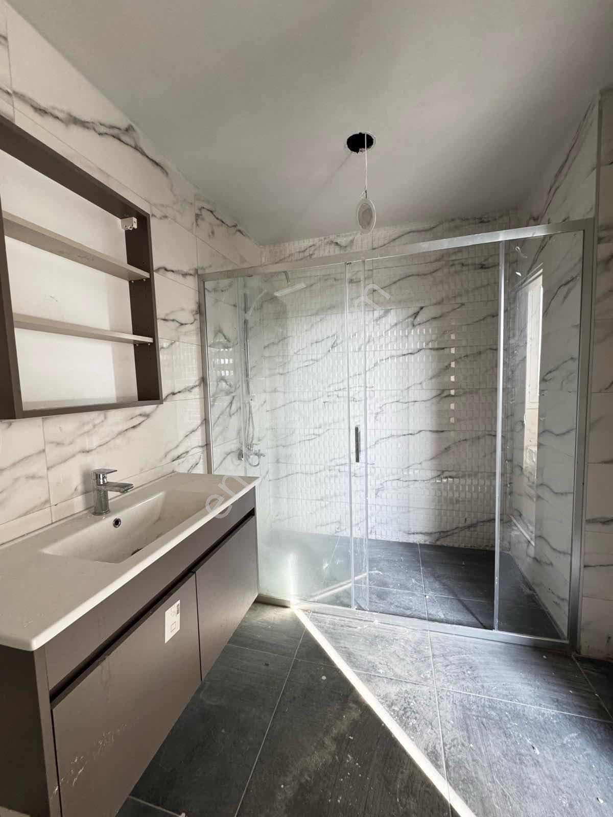 Samiras Sitesinde Acil Satılık Sıfır Eşyalı Daire — fotoğraf 7