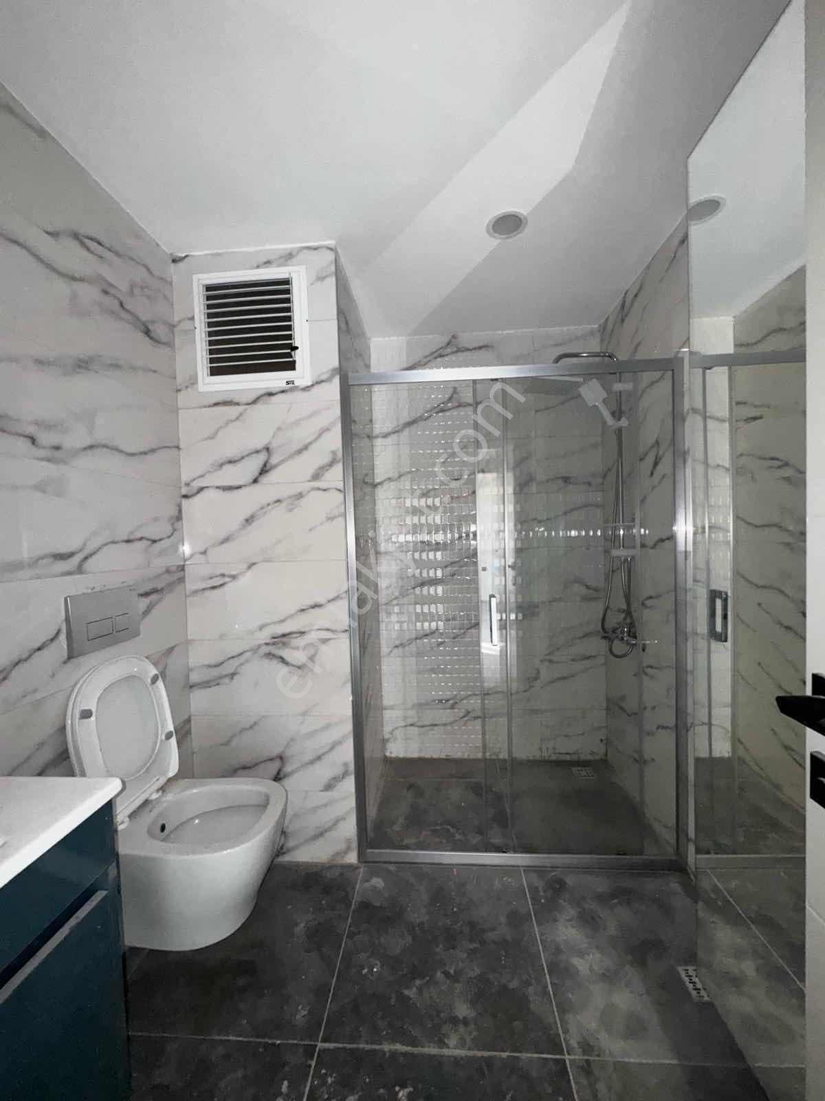 Samiras Sitesinde Acil Satılık Sıfır Eşyalı Daire — fotoğraf 10