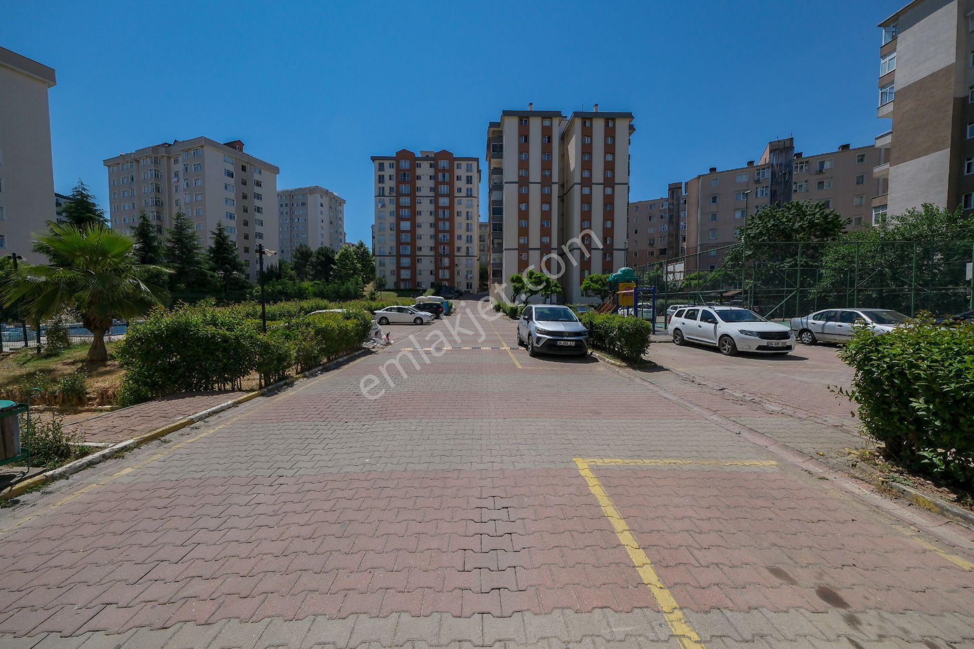 Pendik Yenişehir Yaşamkent Sitesinde Satılık 3+1 Daire — fotoğraf 7
