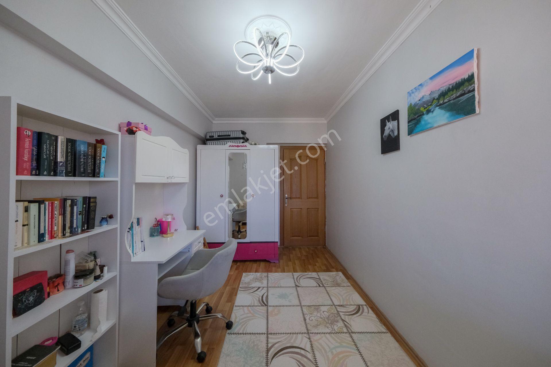 Pendik Yenişehir Yaşamkent Sitesinde Satılık 3+1 Daire — fotoğraf 18