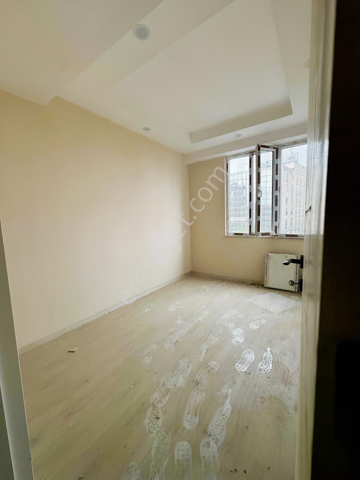 Miraç Gayrimenkul'den Diyarbakır Caddesi Üzerinde Yatırımlık 1+1 — fotoğraf 6
