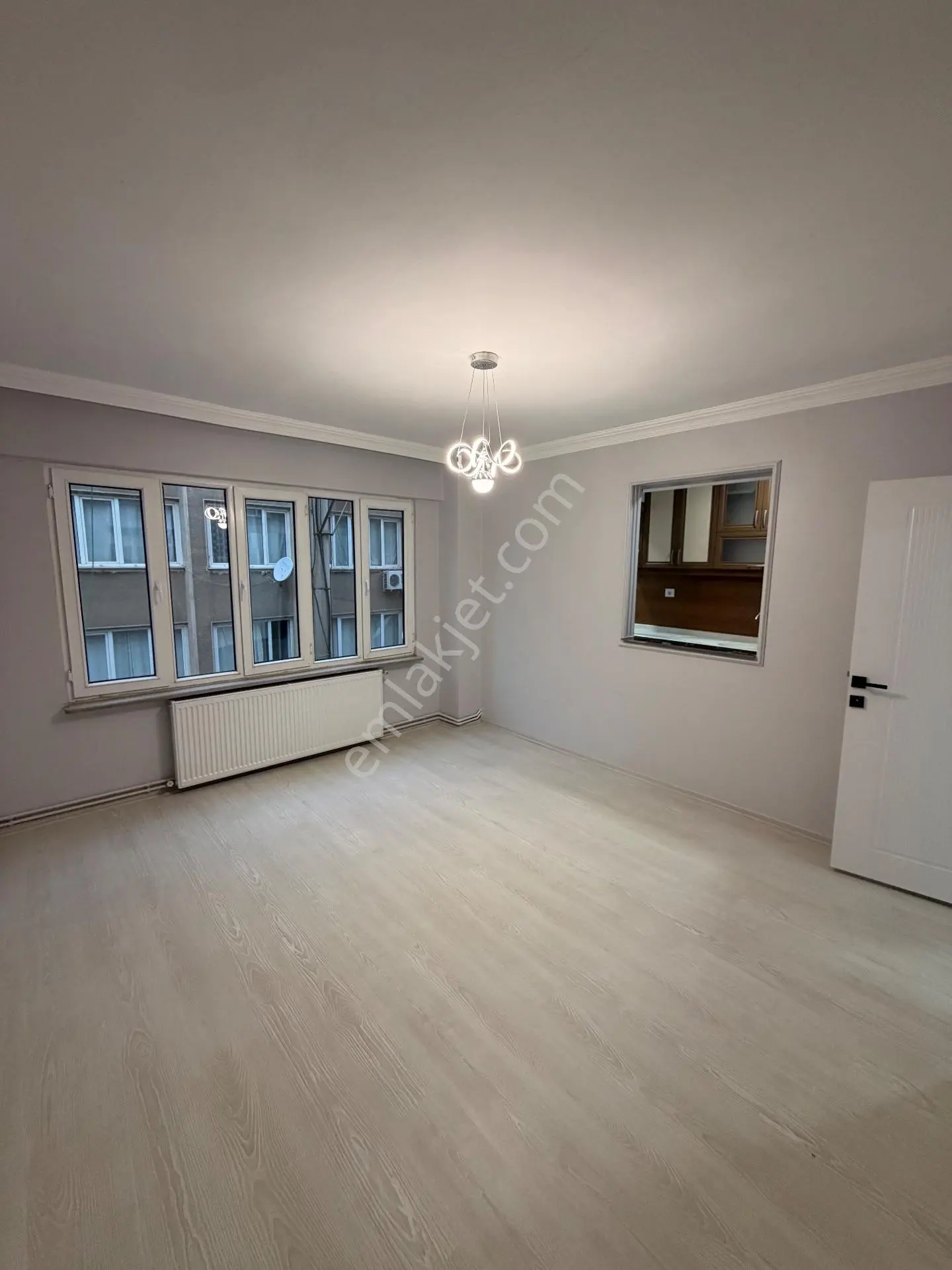 Osmangazi Çırpan Mahallesinde Yenilenmiş 2+1 Satılık Daire — fotoğraf 2