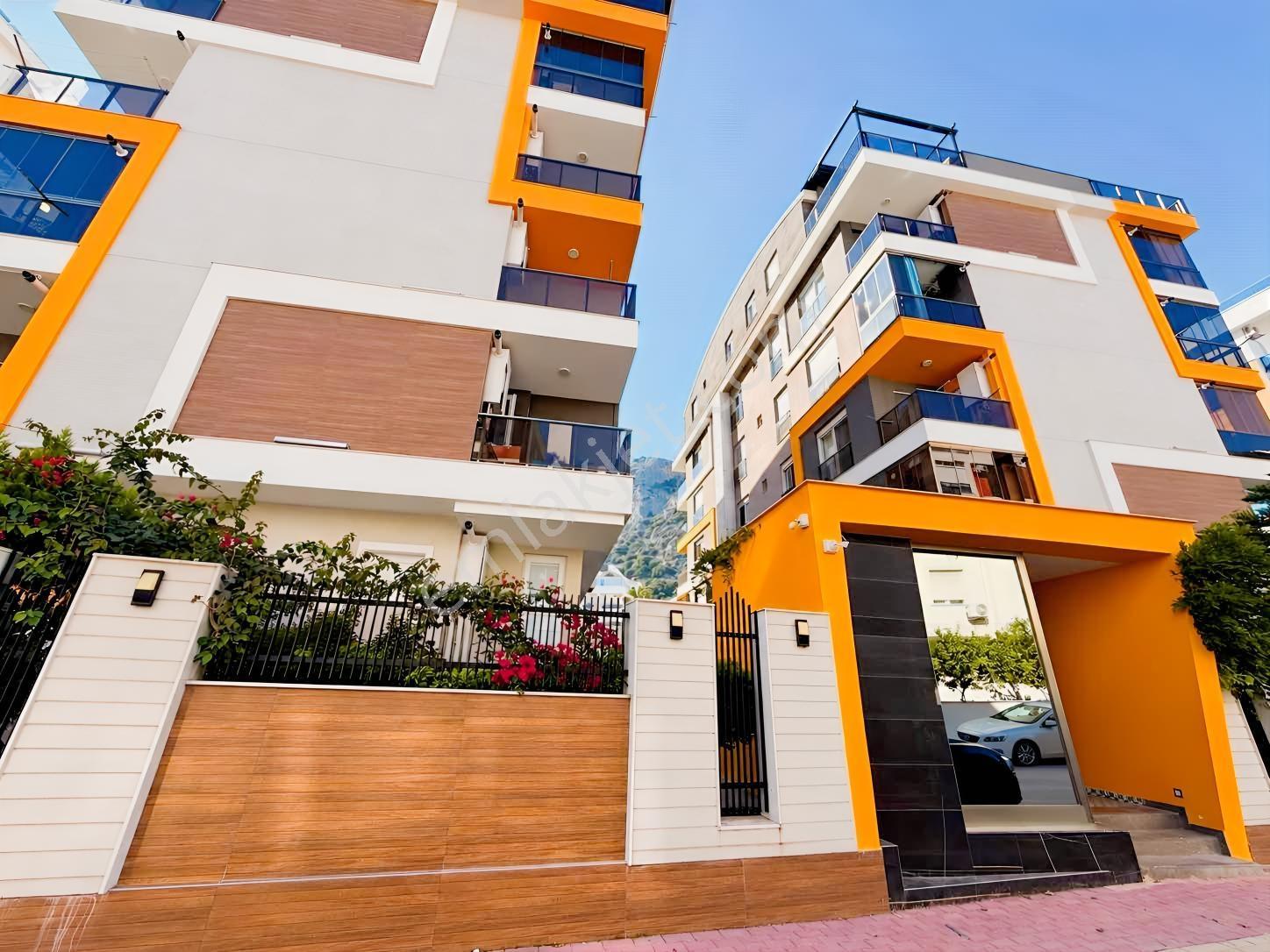 Konyaaltı Hurma'Da Yabancı Satışına Uygun Satılık 2+1 Daire
