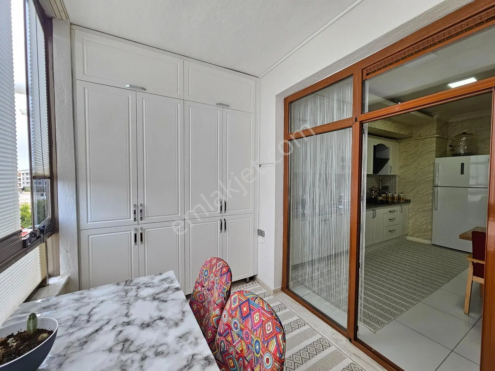 Stadyum Yakını 4+1 185 M2 Site İçi Arakat Satılık Daire — fotoğraf 3