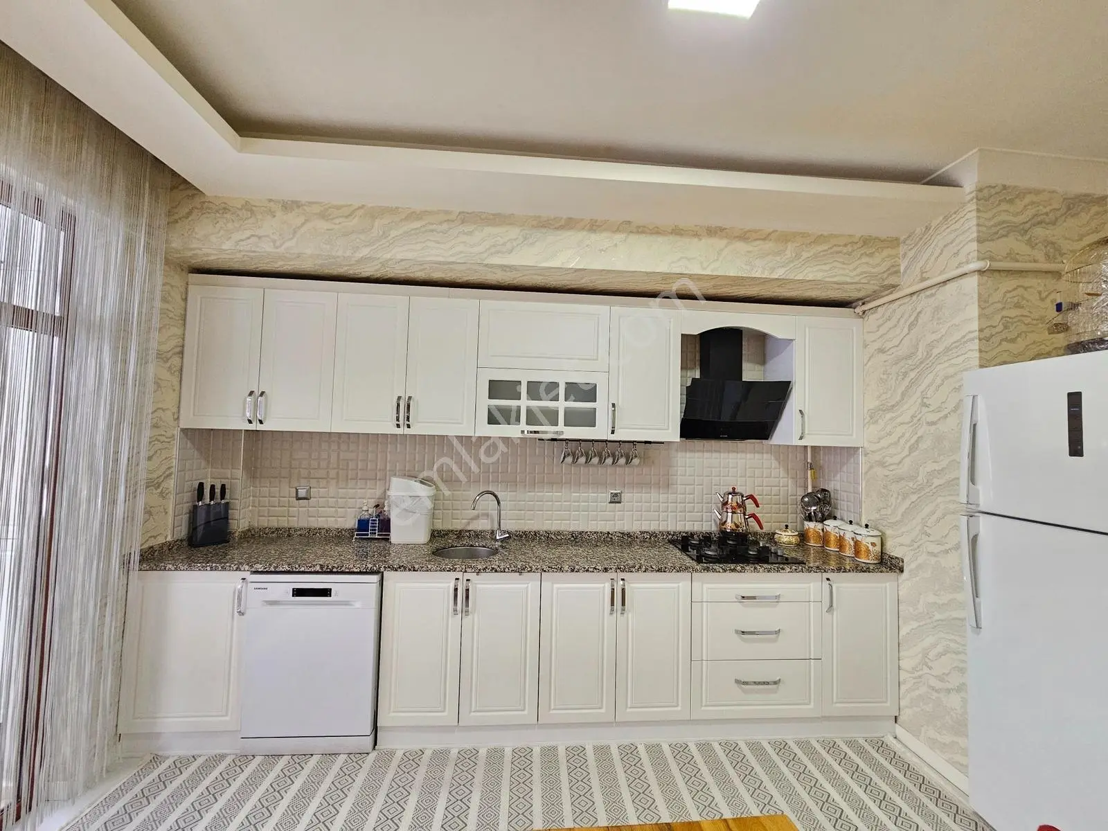 Stadyum Yakını 4+1 185 M2 Site İçi Arakat Satılık Daire — fotoğraf 17