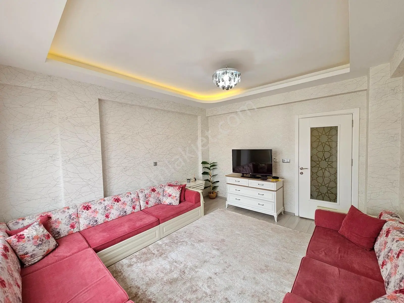 Stadyum Yakını 4+1 185 M2 Site İçi Arakat Satılık Daire — fotoğraf 32