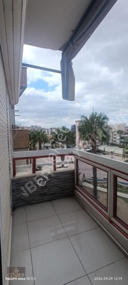 Menemen Merkezde Satılık 3+1 Daire — fotoğraf 5