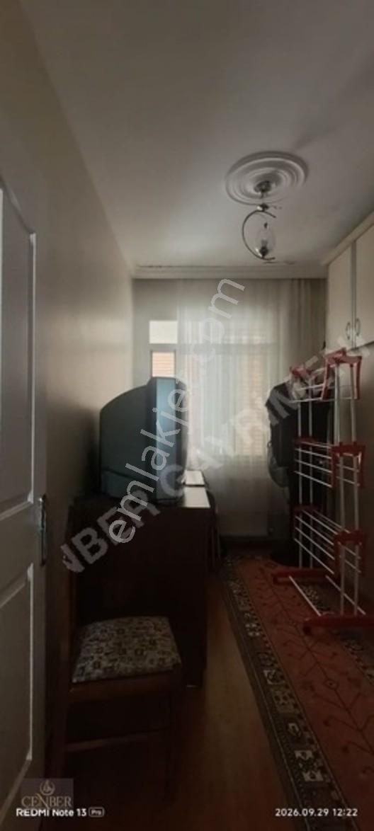 Menemen Merkezde Satılık 3+1 Daire — fotoğraf 12