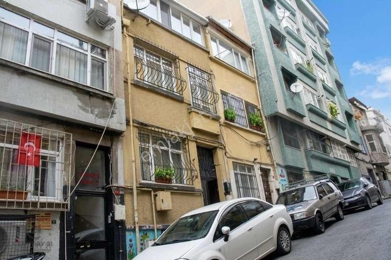 Turizm Ve Kiralama Potansiyeli Yüksek Fırsat Satılık Kargir Ev