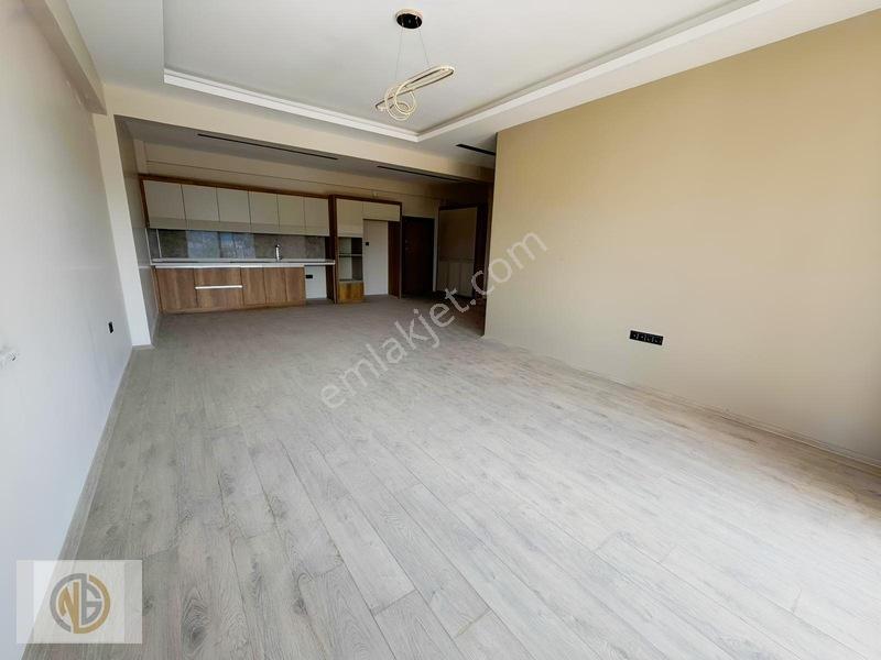 Oğuzeli Mimarsinanda Satılık Site İçi Villa Katı