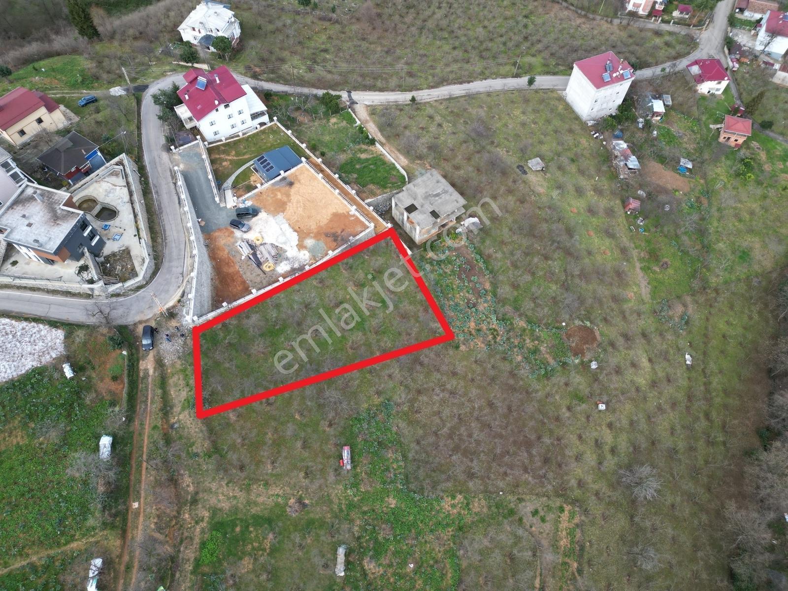 Çimenlide Deniz Manzaralı Villa İmarlı Arsa — fotoğraf 2