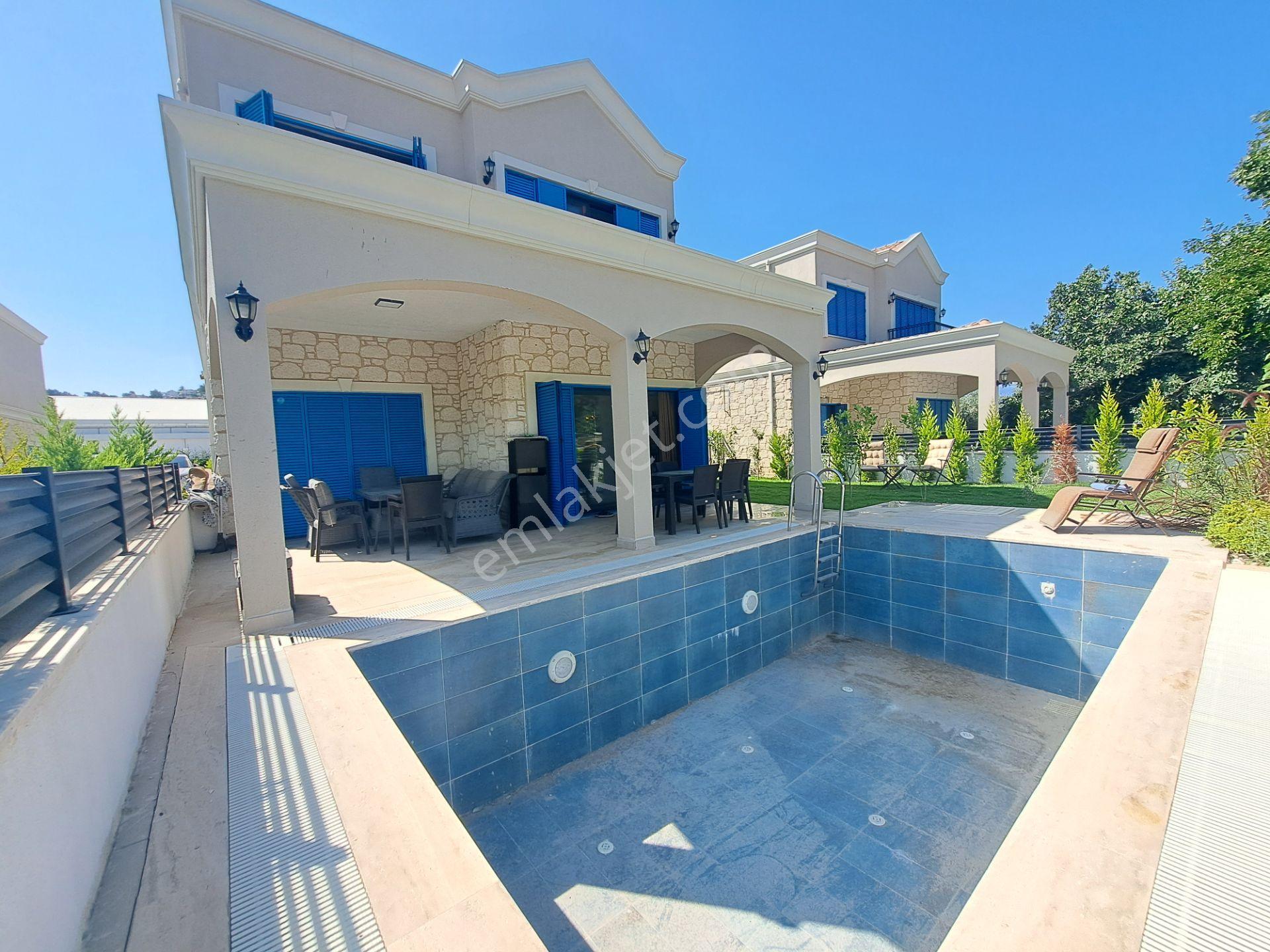 Kuşadası'nda Fırsat Satılık Villa — fotoğraf 2