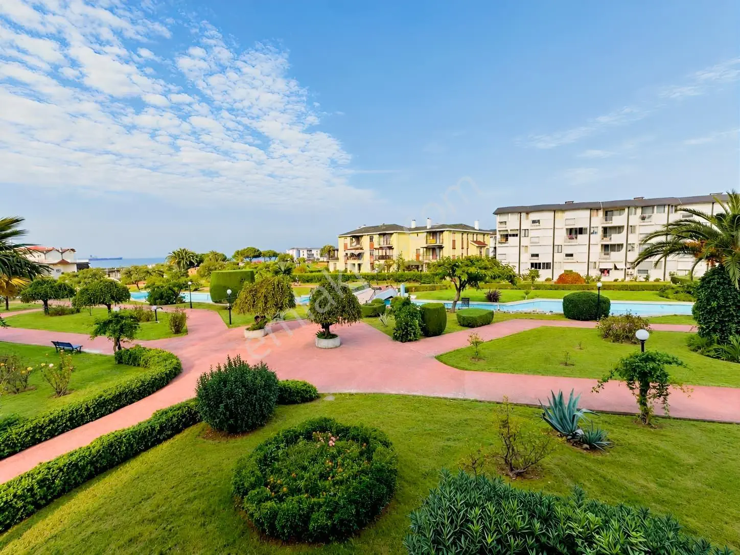 Ceylankent Sitesinde Deniz Manzaralı Satılık 4+1 Daire