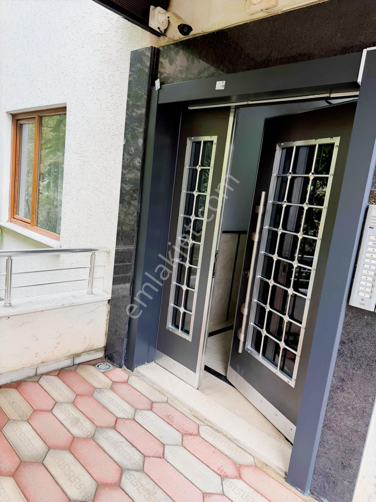 Nesrin'den Çınarcık Merkez De Deposu Olan 2+1 Satılık Daire.. — fotoğraf 23
