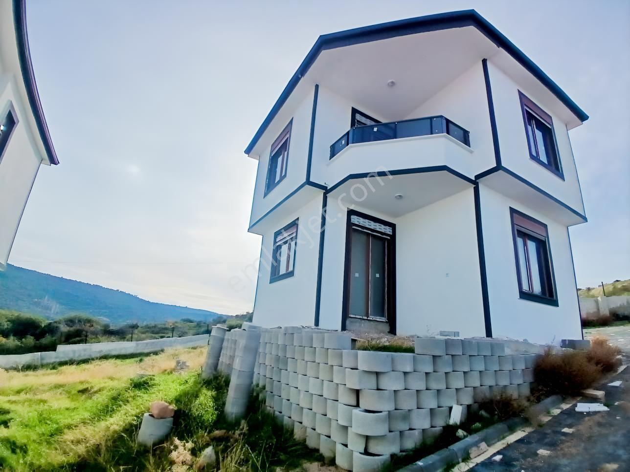 Eu Gayrimenkul'Den Babakale'De Deniz Manzaralı Sıfır Villa
