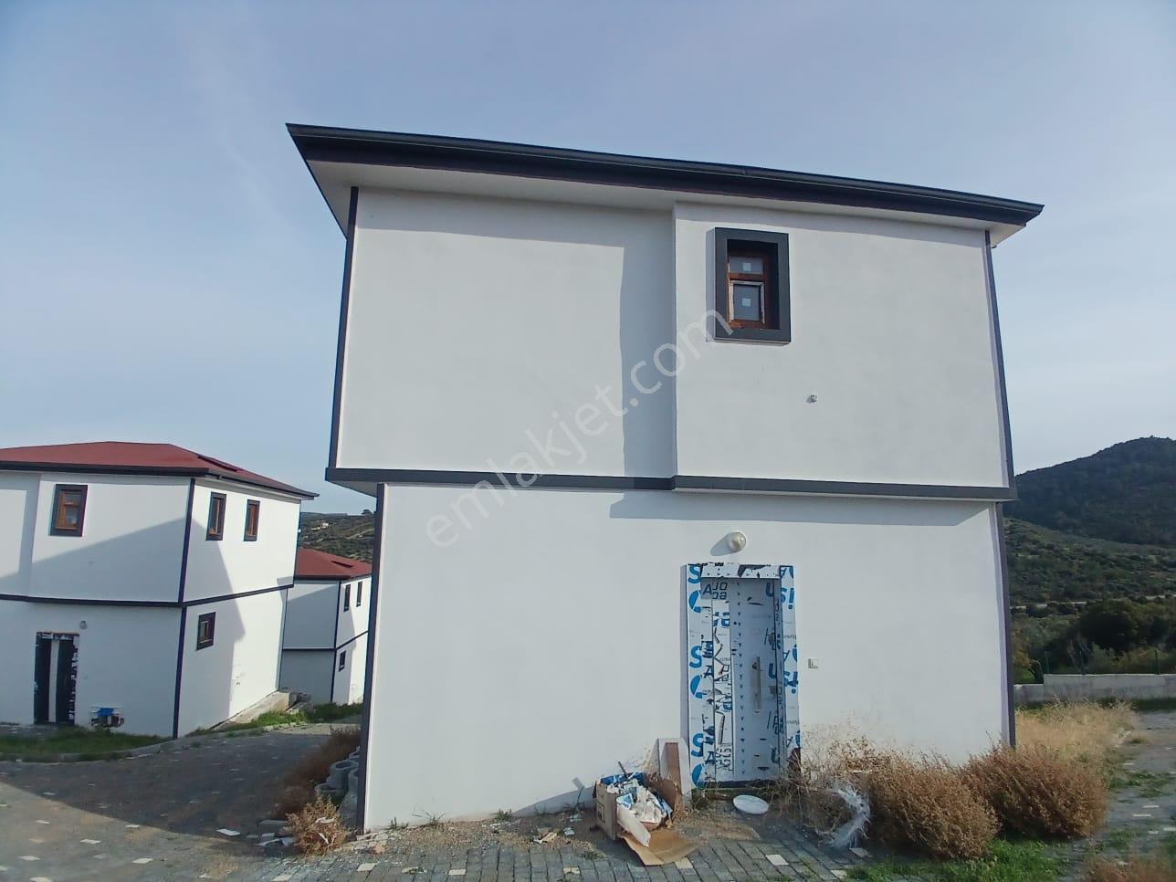 Eu Gayrimenkul'den Babakale'de Deniz Manzaralı Sıfır Villa — fotoğraf 8