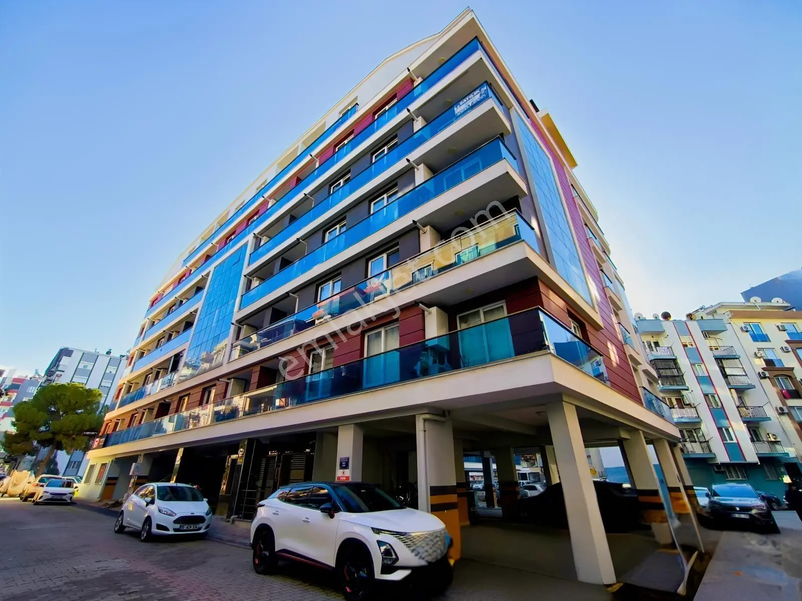 Aydın Efeler Cumhuriyet Mahallesi'Nde Satılık 1+1 Eşyalı Daire