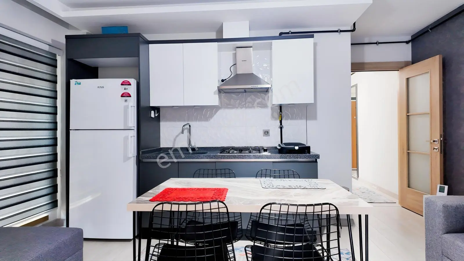 Aydın Efeler Cumhuriyet Mahallesi'nde Satılık 1+1 Eşyalı Daire — fotoğraf 15