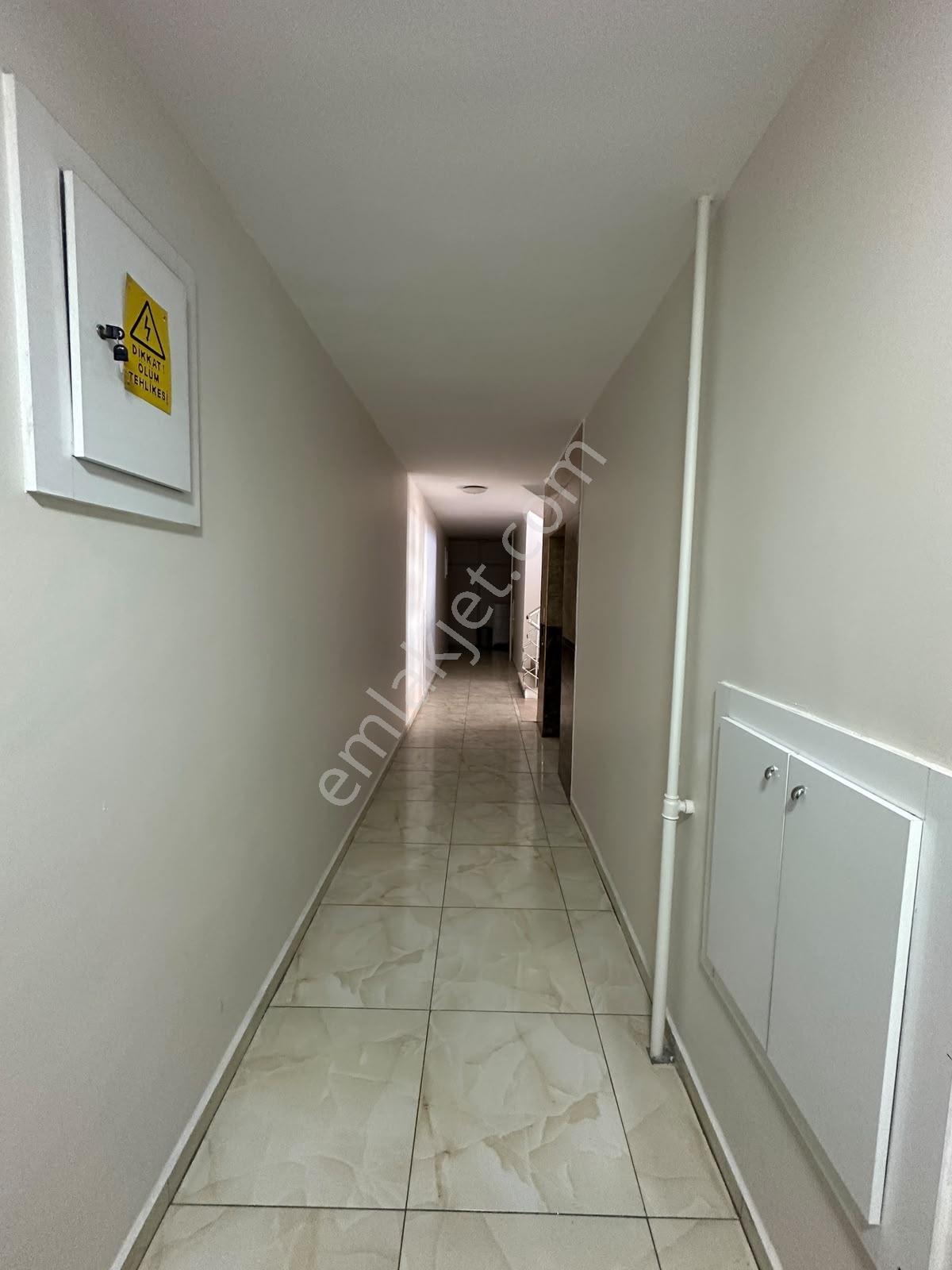 Mengenede 3+1 Fetih Caddesi Yakınıara Kat Satılık Daire Site İçi — fotoğraf 7