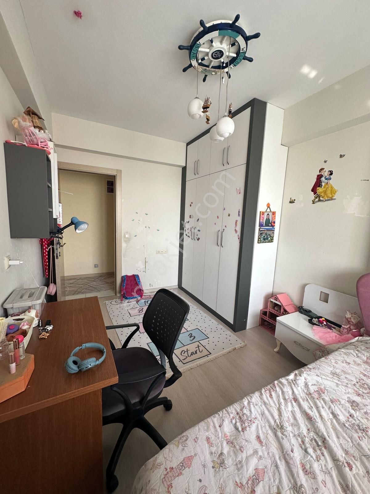Mengenede 3+1 Fetih Caddesi Yakınıara Kat Satılık Daire Site İçi — fotoğraf 12