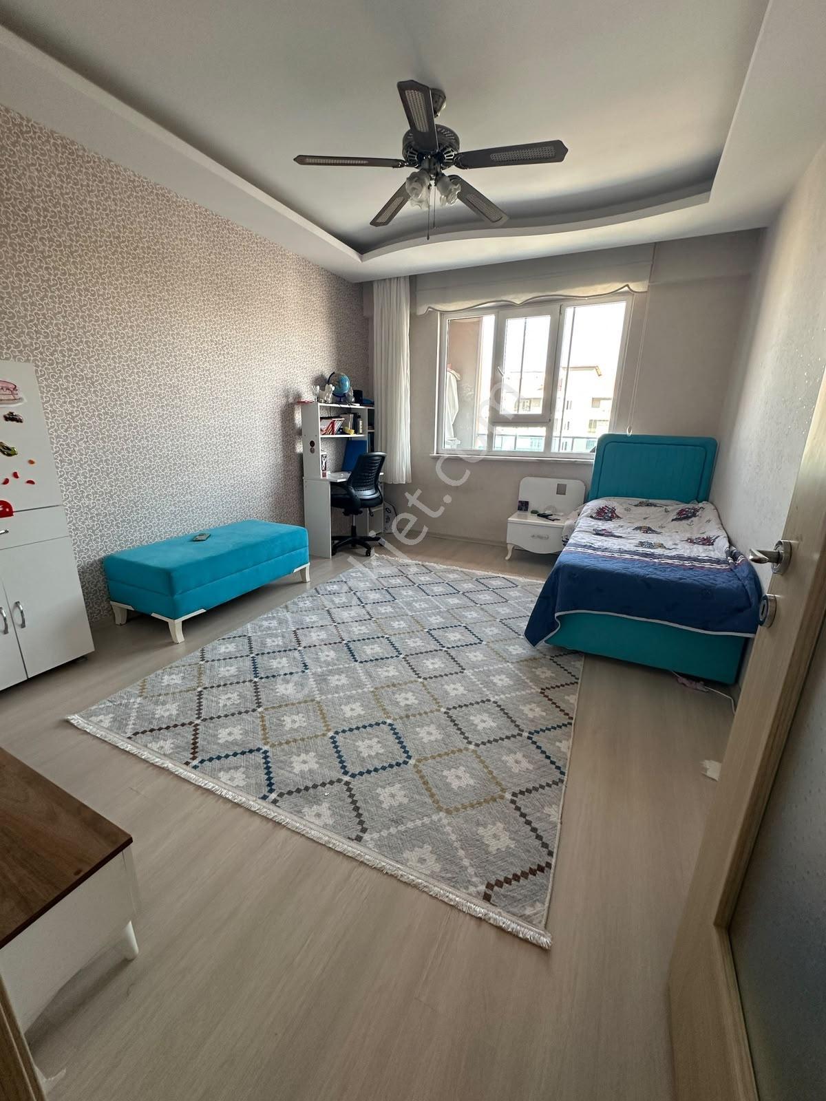 Mengenede 3+1 Fetih Caddesi Yakınıara Kat Satılık Daire Site İçi — fotoğraf 17