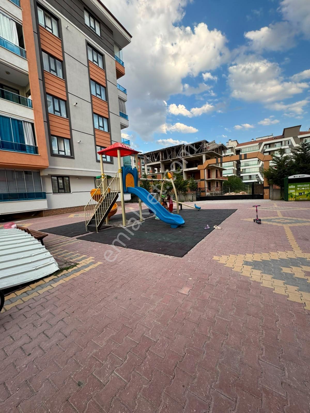 Mengenede 3+1 Fetih Caddesi Yakınıara Kat Satılık Daire Site İçi — fotoğraf 31