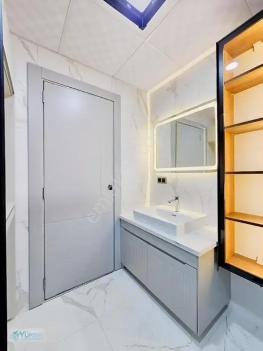 1200 Evler'de 3+1 190 M2 E.banyo-g.odalı Lüks Satılık Daireler ! — fotoğraf 22