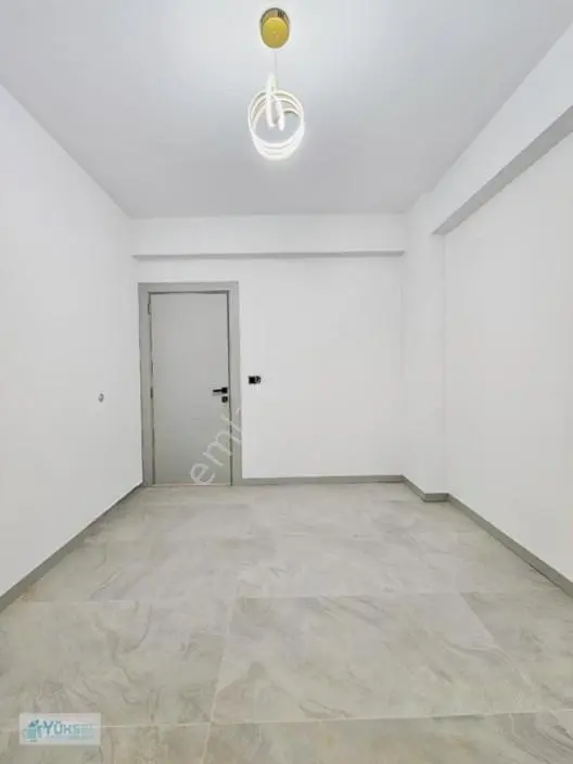1200 Evler'de 3+1 190 M2 E.banyo-g.odalı Lüks Satılık Daireler ! — fotoğraf 27