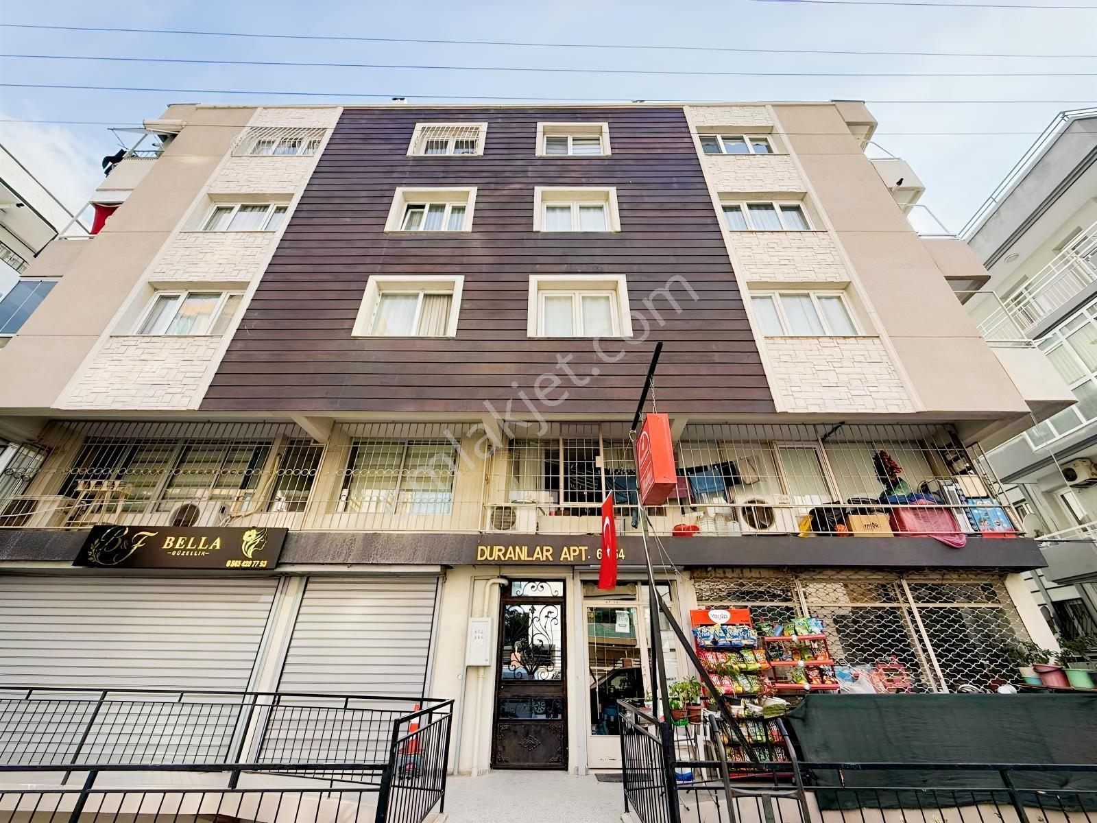 Buca İşçievlerinde 2+1 Satılık Daire