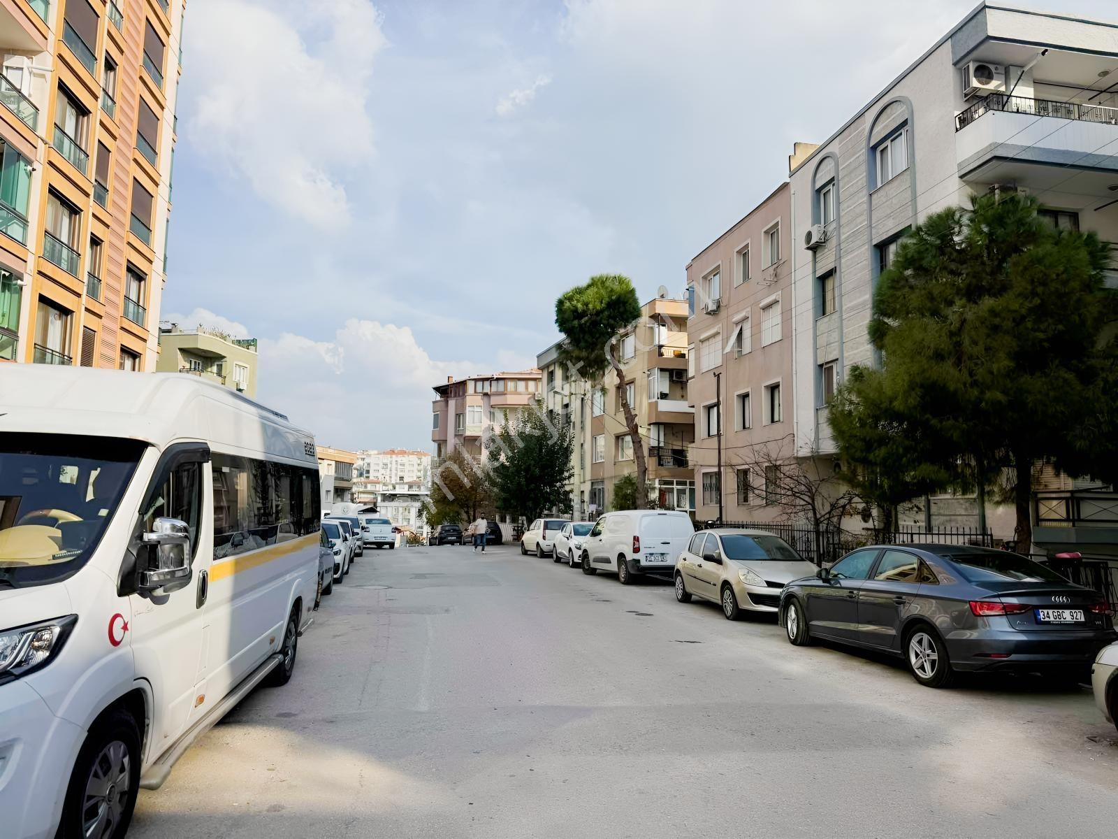 Buca İşçievlerinde 2+1 Satılık Daire — fotoğraf 26
